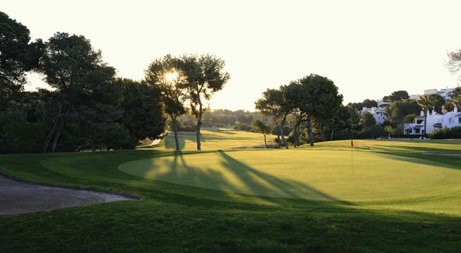 Golf holidays Spain at the Villamartin Golf Club