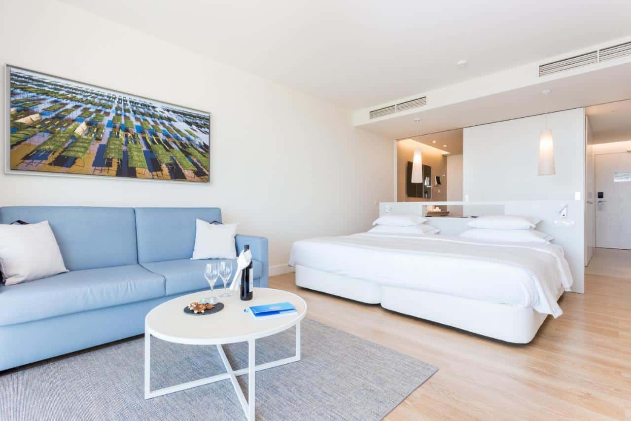 Palmares Beach House bedroom