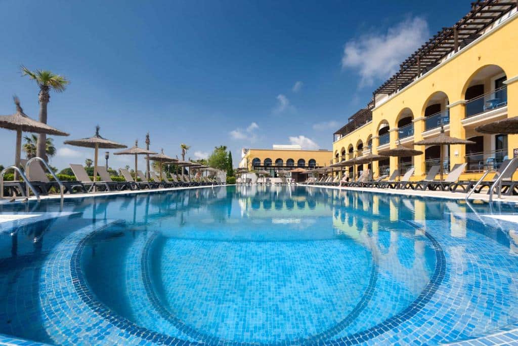 Barcelo Costa Ballena Golf& Spa pool terrace