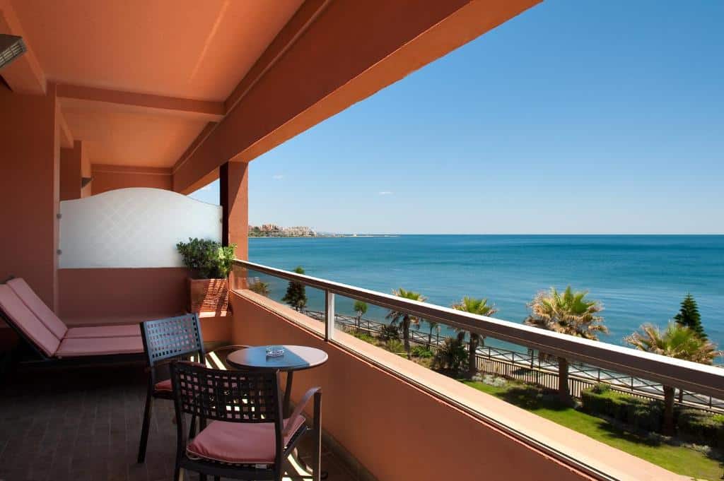 Elba Estepona Gran Hotel Thalasso Spa - Balcony