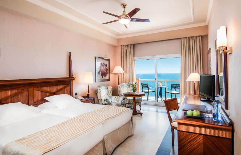 Elba Estepona Gran Hotel Thalasso Spa - Bedroom
