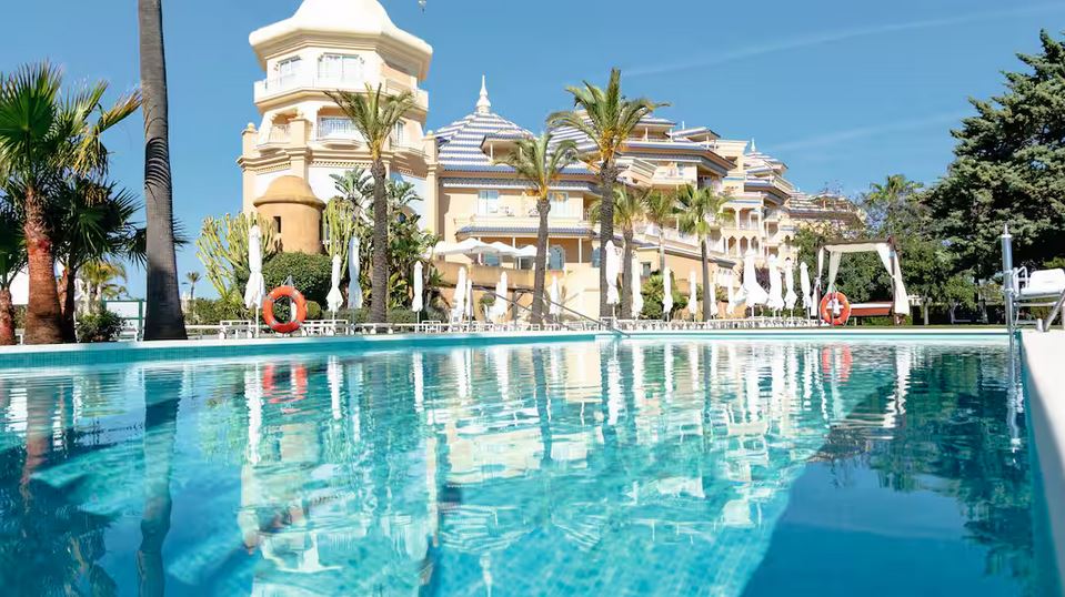 Melia Isla Canela - pool view