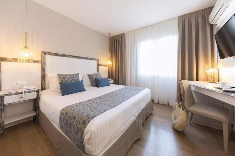 Park Hotel San Jorge - Bedroom