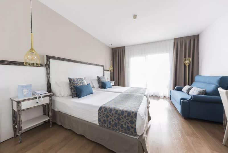 Park Hotel San Jorge - Bedroom