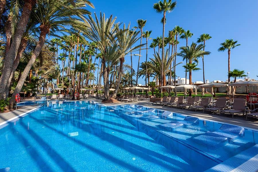 Riu Palace Oasis - Pool