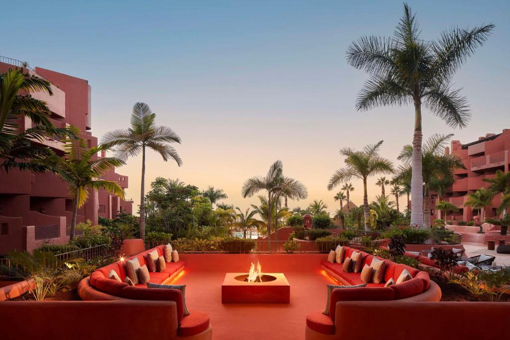 Tivoli La Caleta Tenerife Resort - Patio
