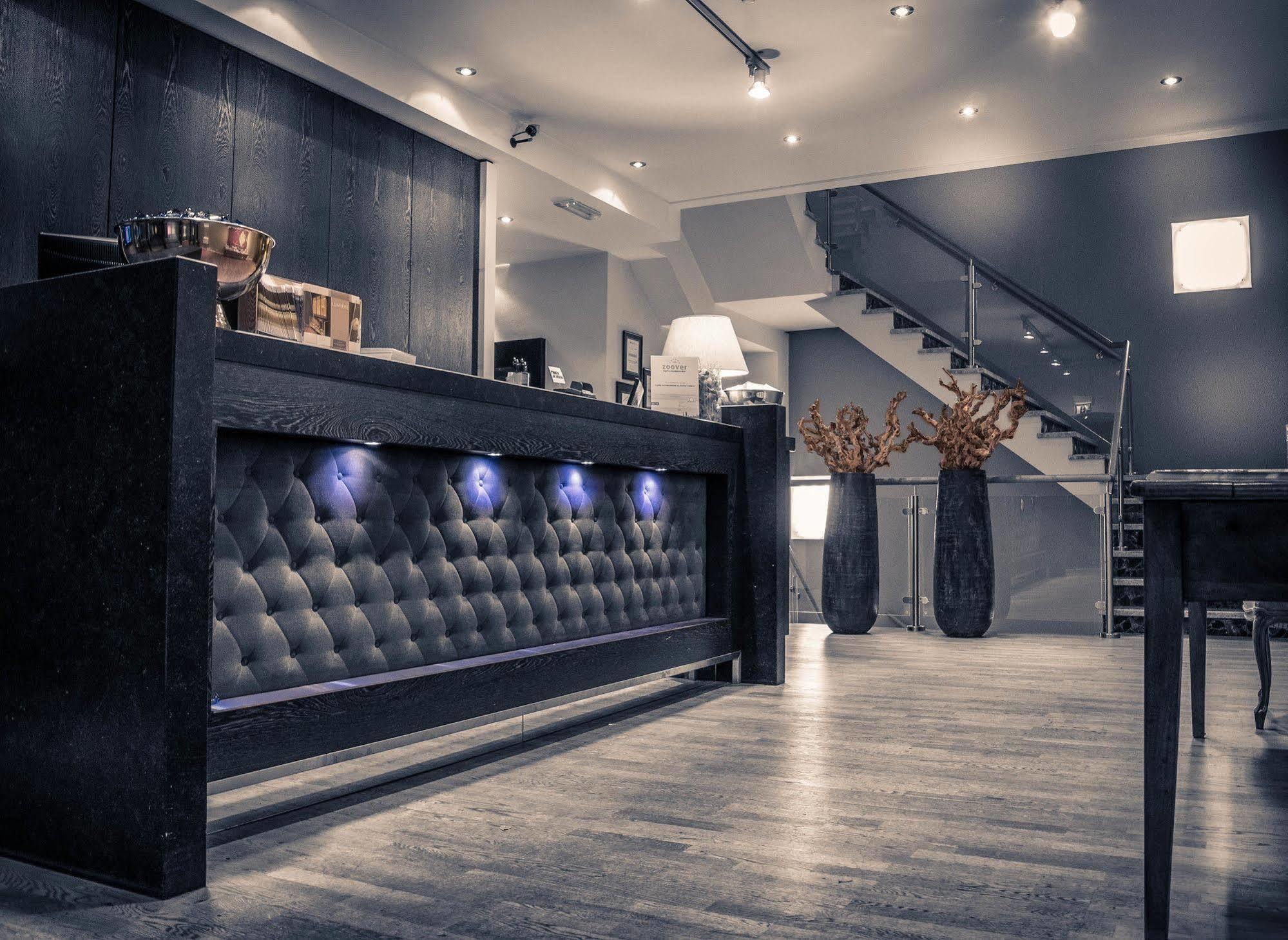Boutique Hotel Lumiere - Reception