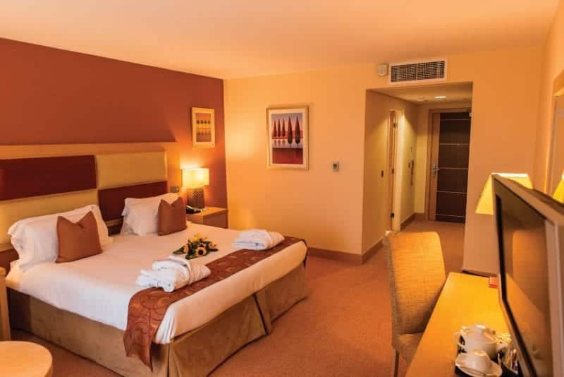 East Sussex National Hotel, Golf Resort & Spa - bedroom