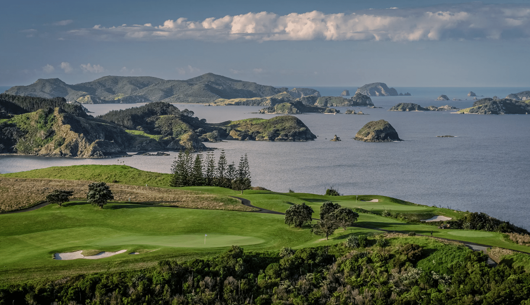 Kauri Cliffs Golf Course - New Zealand