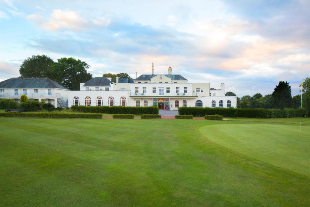 Hawstone Park - England