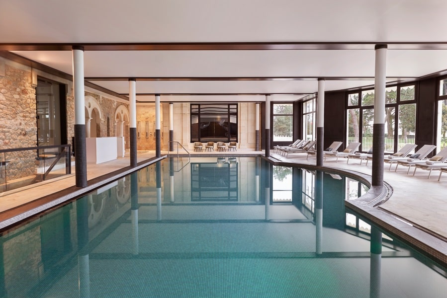 Hotel Barriere Royal La Baule - Indoor pool