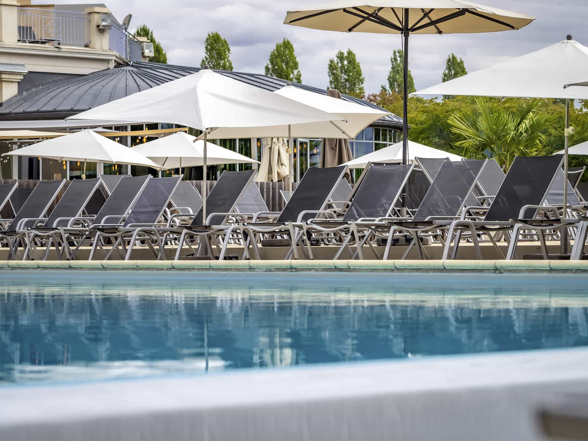 Mercure Chantilly France - Pool