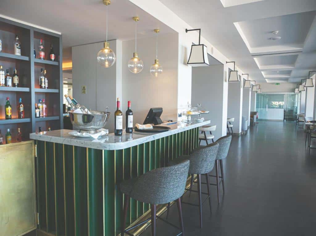 Baia Cascais hotel - indoor bar