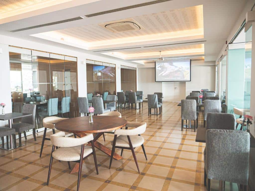 Baia Cascais hotel - restaurant