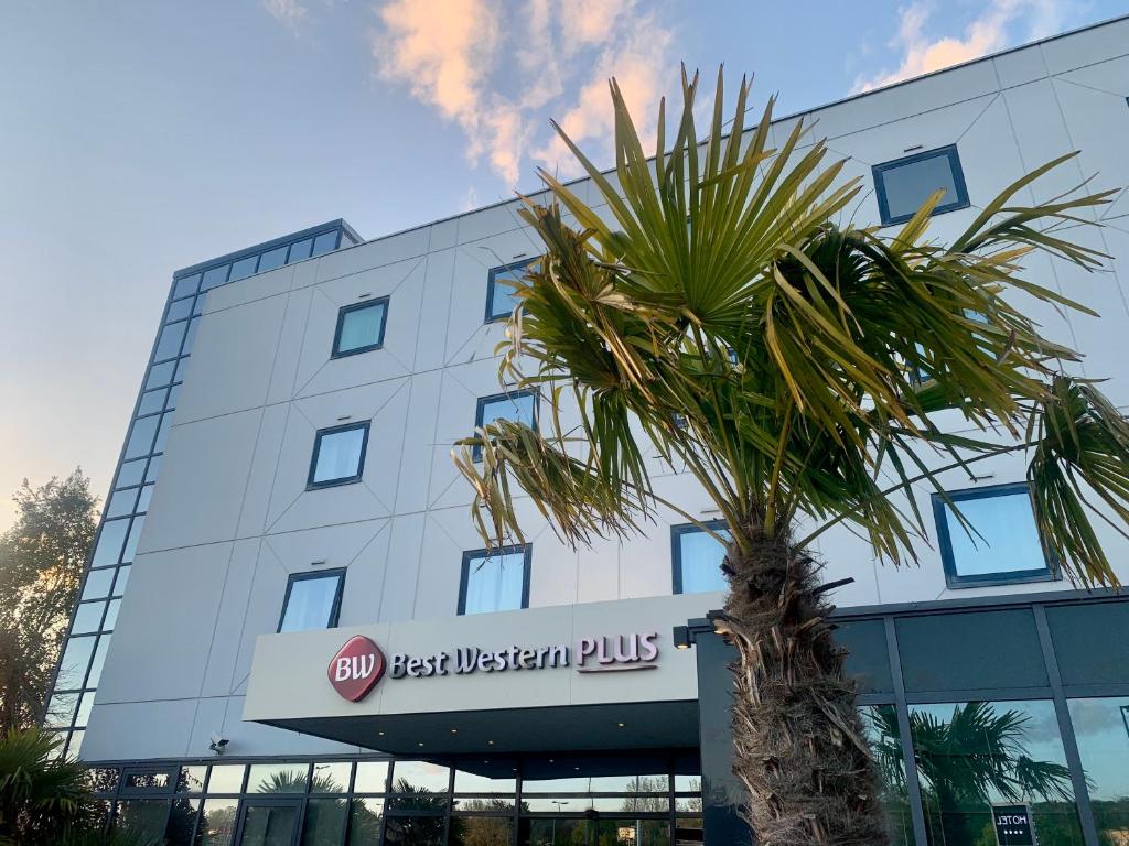Best Western Plus Palais des Congres Evreux - France