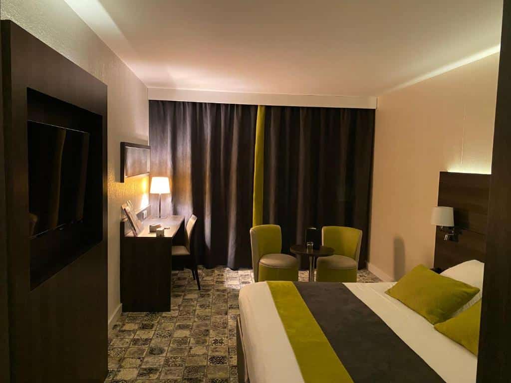 Best Western Plus Palais des Congres Evreux - Bedroom