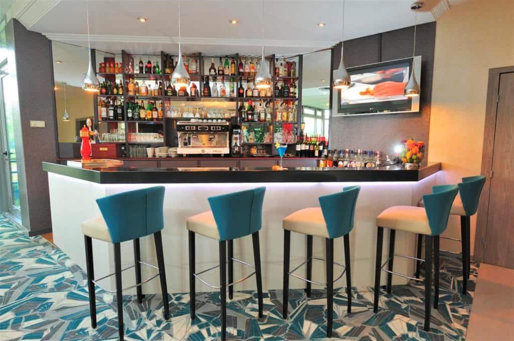 Best Western Plus Palais des Congres Evreux - Bar