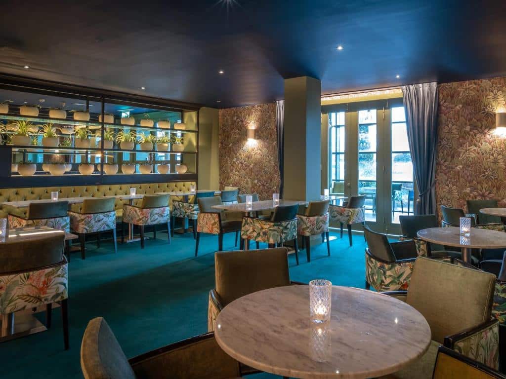The Connacht hotel - bar