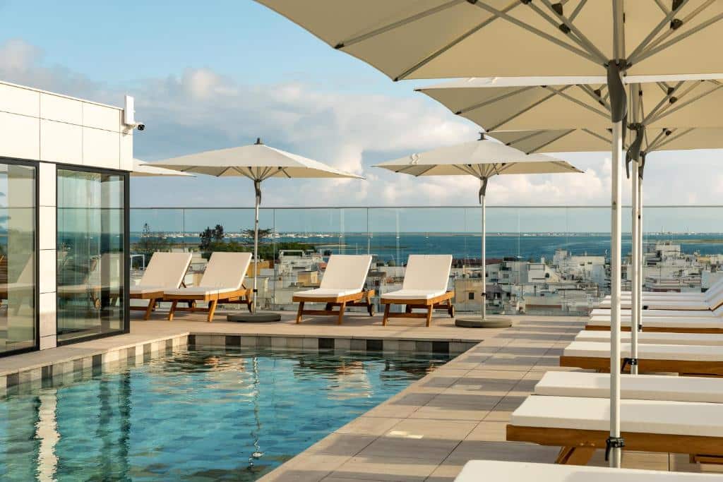 Formosa Park hotel - outdoor swimming pool