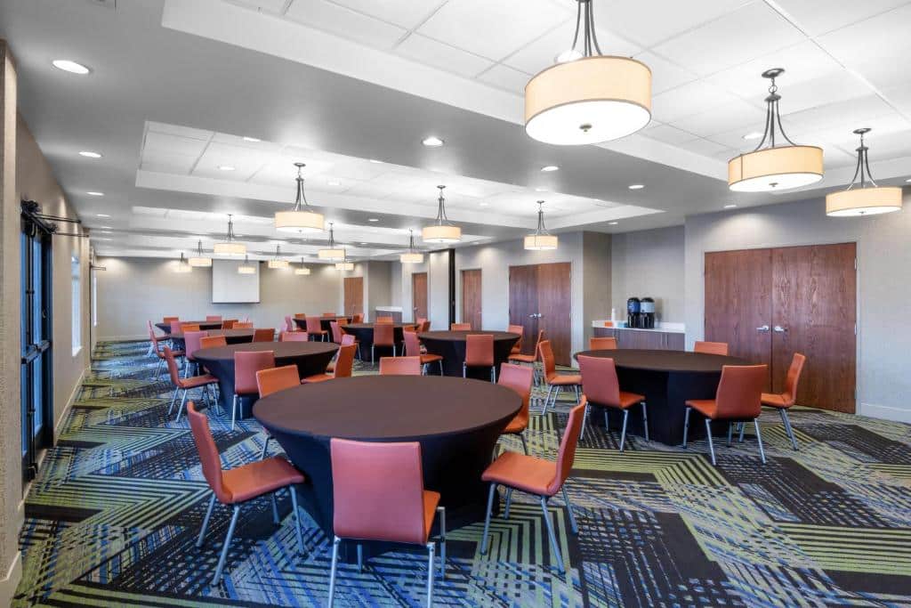 Holiday Inn Express St George - restaurant