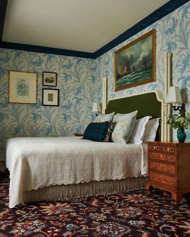 Marine Troon - bedroom