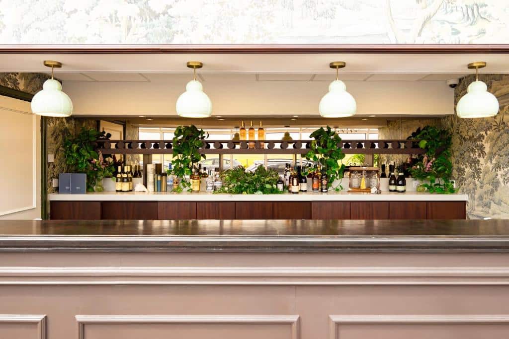 Marine Troon - bar