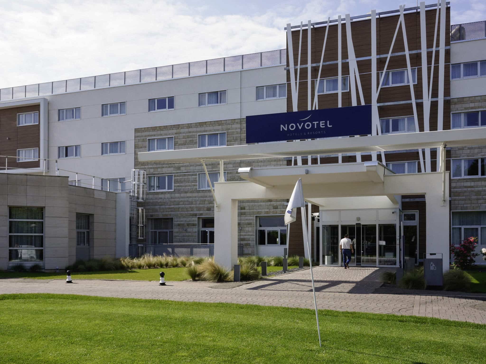 Novotel Saint Quentin Golf National - France