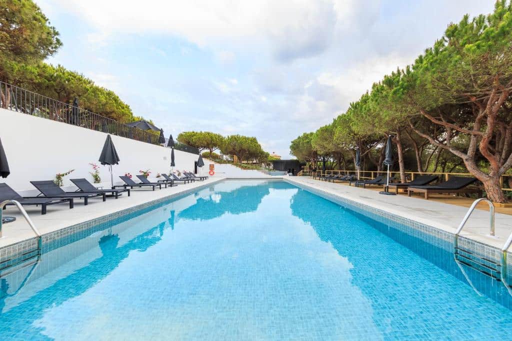 Praia Verde hotel - outdoor swimming pool