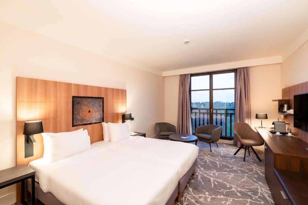 Radisson Blu Hotel Paris - Bedroom