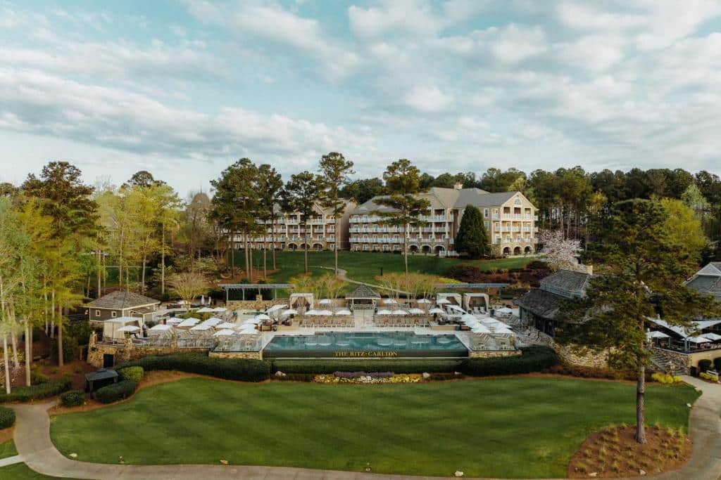 Reynolds Lake Oconee - swimming pool