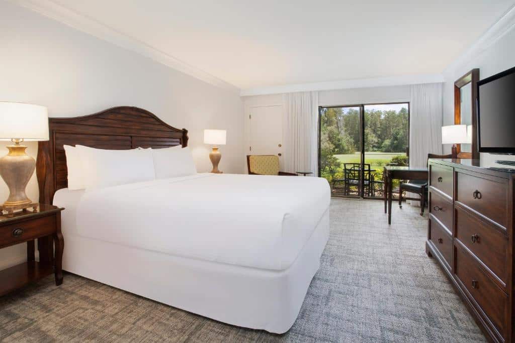 Saddlebrook Resort Tampa - bedroom