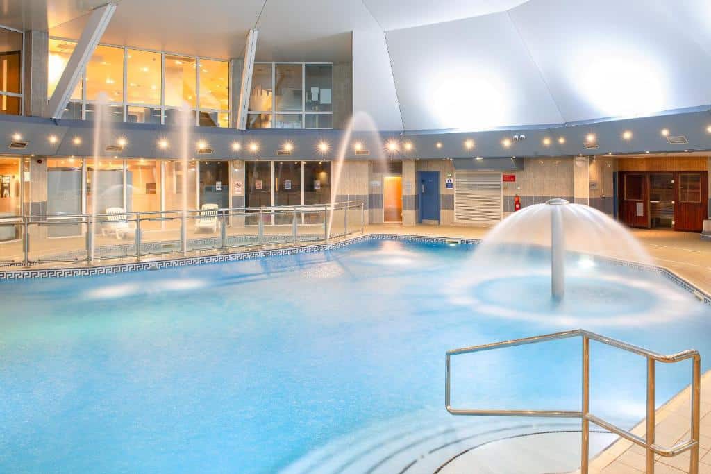 St Mellion Hotel - swimming pool