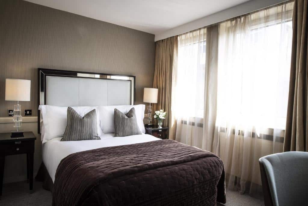 The Bristol - bedroom