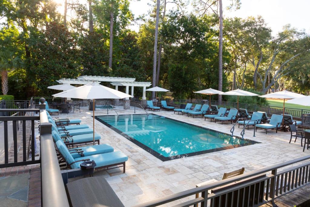 The Inn & Club at Harbour Town - swimming pool