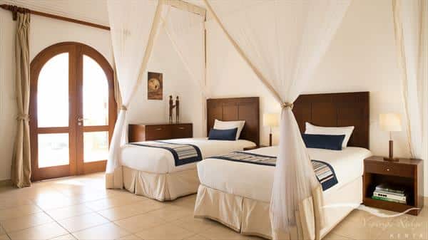Luxury-Golf-Villa674